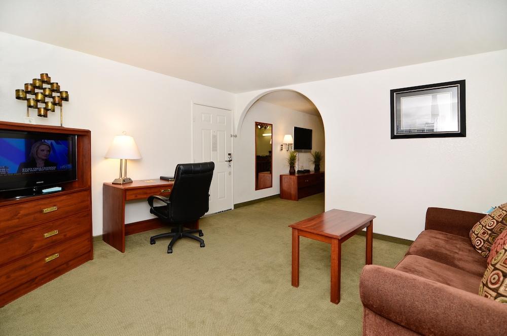 Best Western Colorado River Inn photo 19