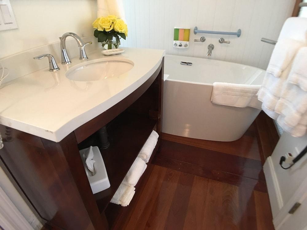 Camden Riverhouse Hotel photo 55