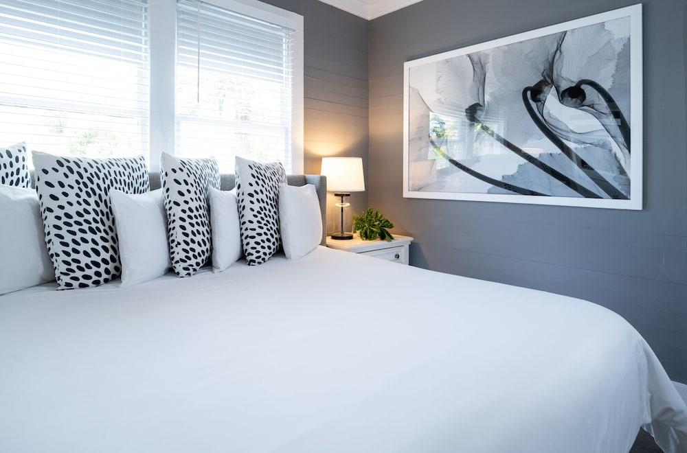 Alexanders Guesthouse - Adult Exclusive, LGBTQ Friendly photo 28