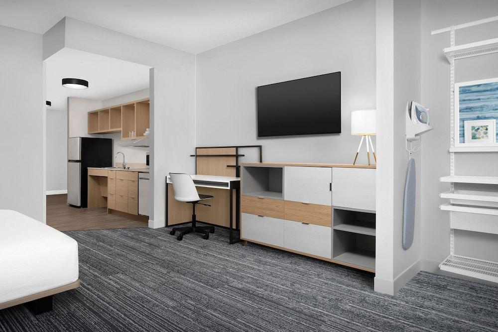 TownePlace Suites Jacksonville Airport photo 14