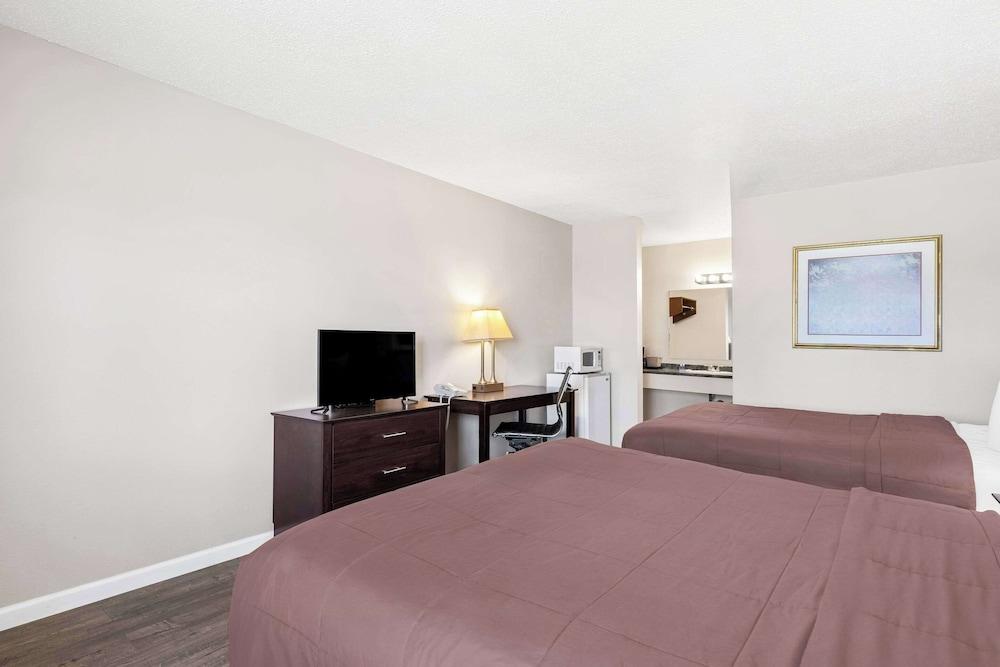 Rodeway Inn Hermiston - Umatilla photo 11