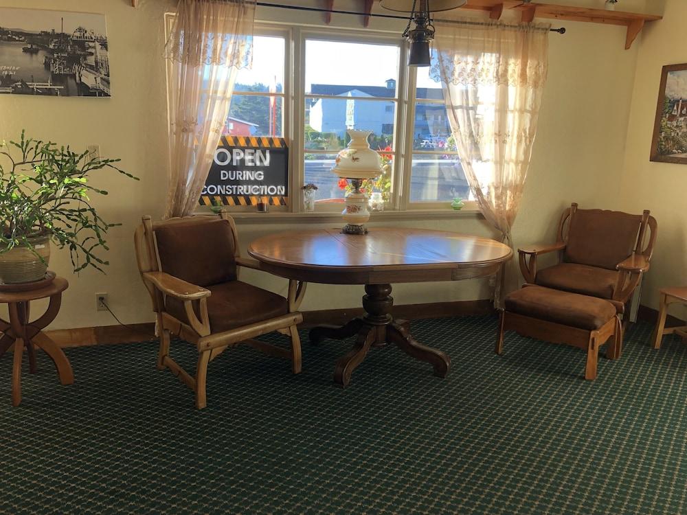 Florence Lighthouse Inn photo 23