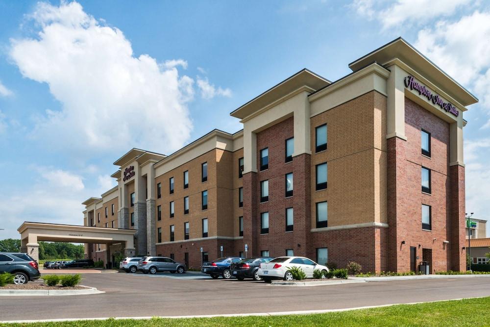 Hampton Inn & Suites Wixom photo 58
