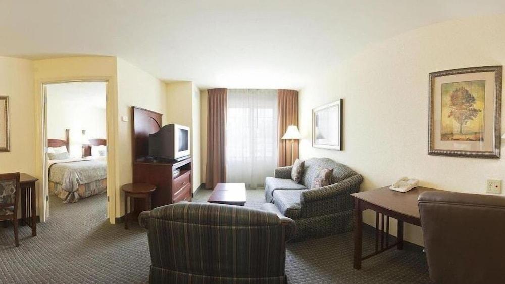 Comfort Inn & Suites Savannah Airport photo 3