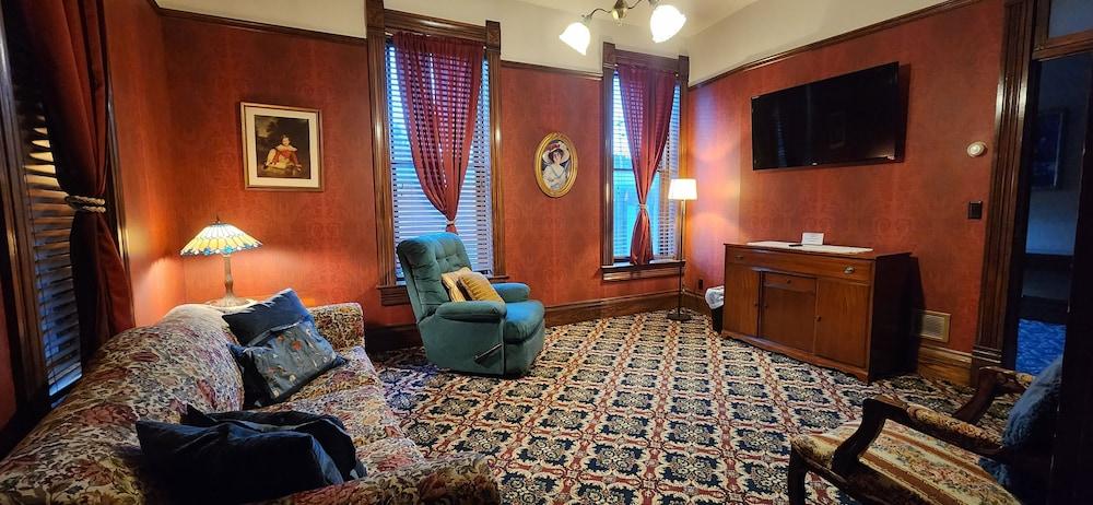 The Stampmill Victorian Suites photo 7