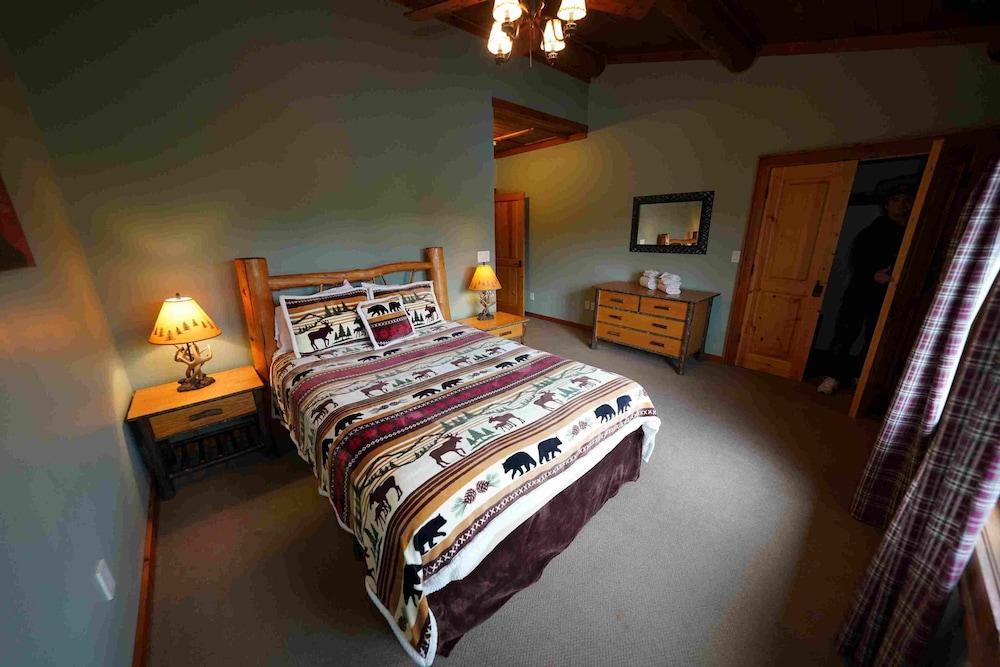 Ampersand Bay Resort photo 52
