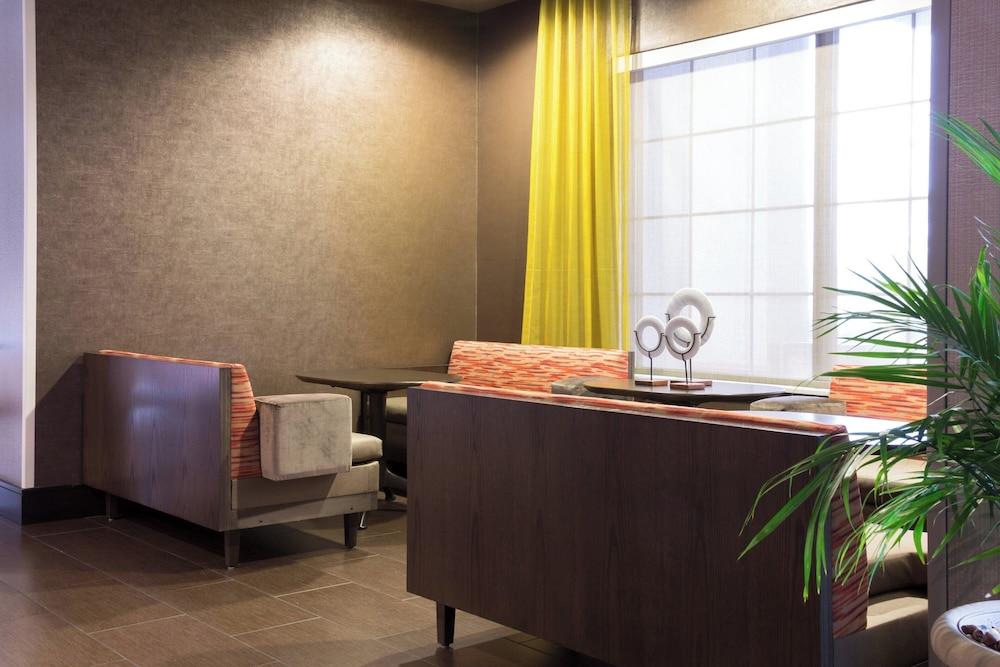 SpringHill Suites by Marriott Quakertown photo 2