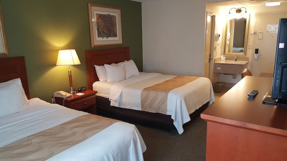 Quality Inn & Suites Conference Center photo 6