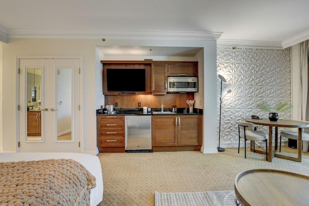 Blu Cashmere Suite photo 40