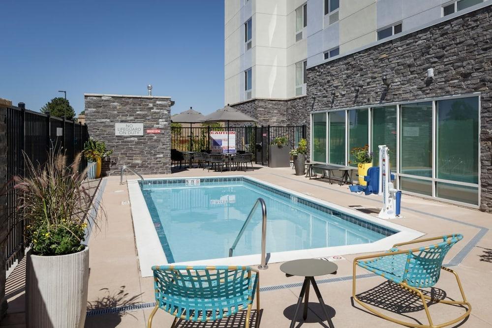 Towneplace Suites By Marriott Tracy photo 9