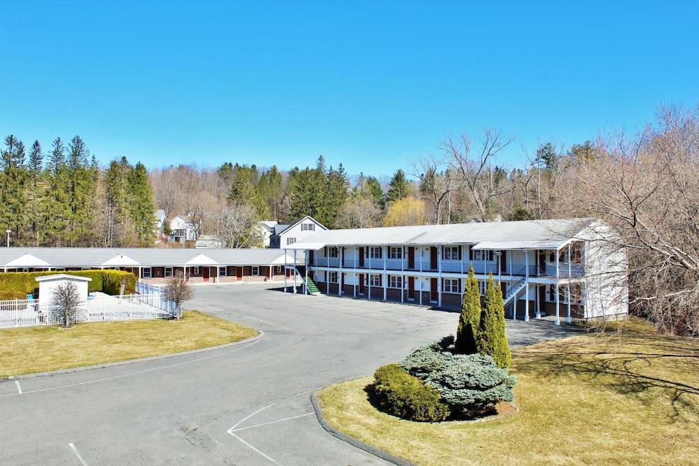 Pilgrim Inn photo 30