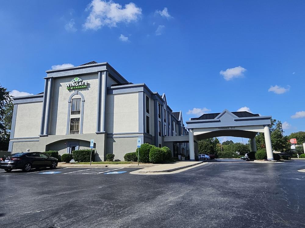 Wingate by Wyndham Greensboro/Coliseum photo 26