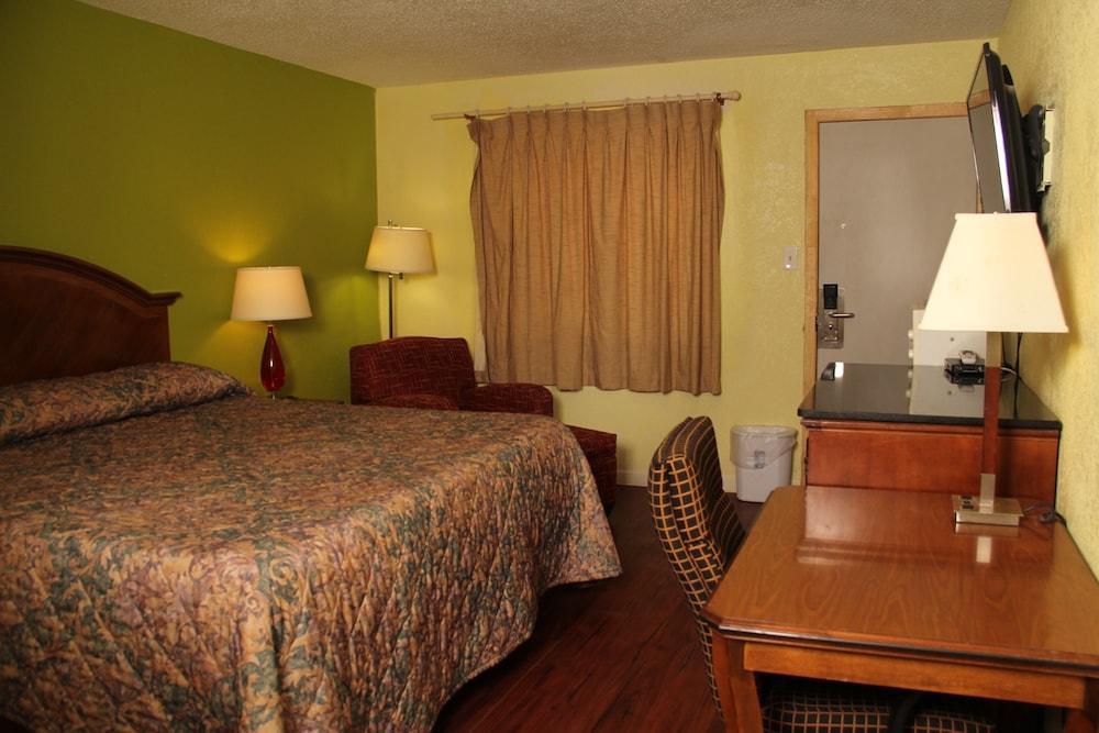 La Hacienda photo 17
