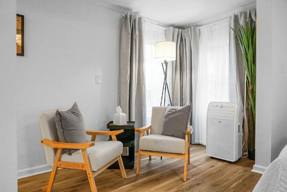 Boardwalk Inn photo 10