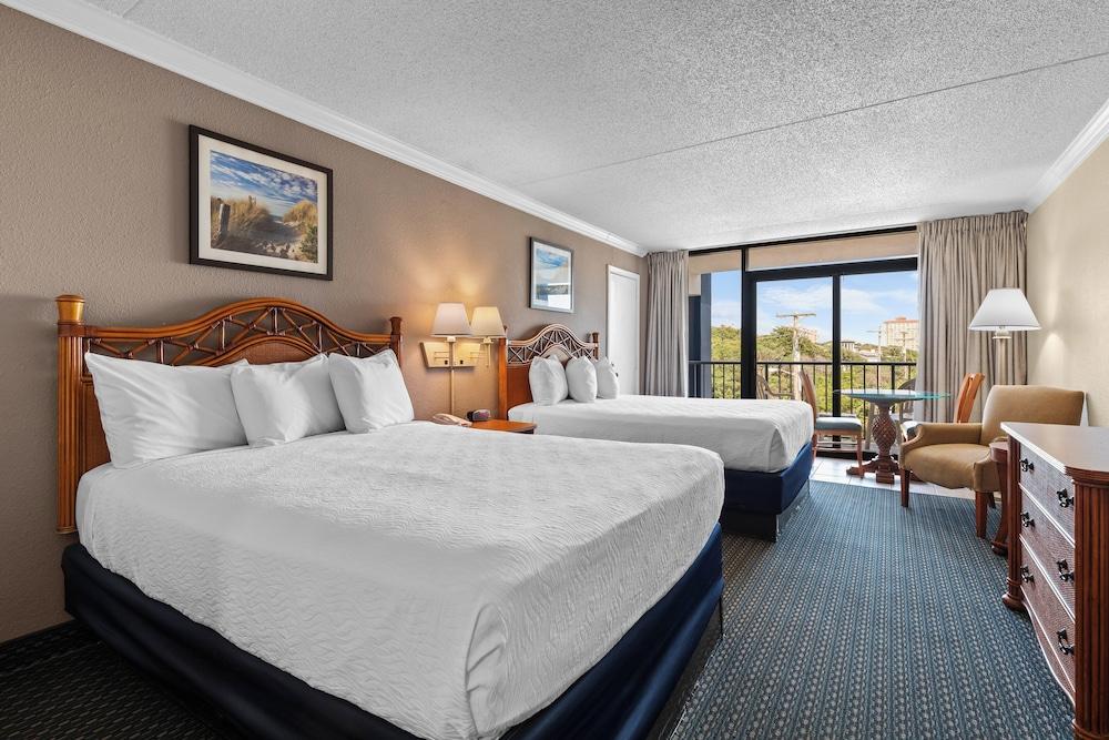 Grande Shores Ocean Resort photo 21