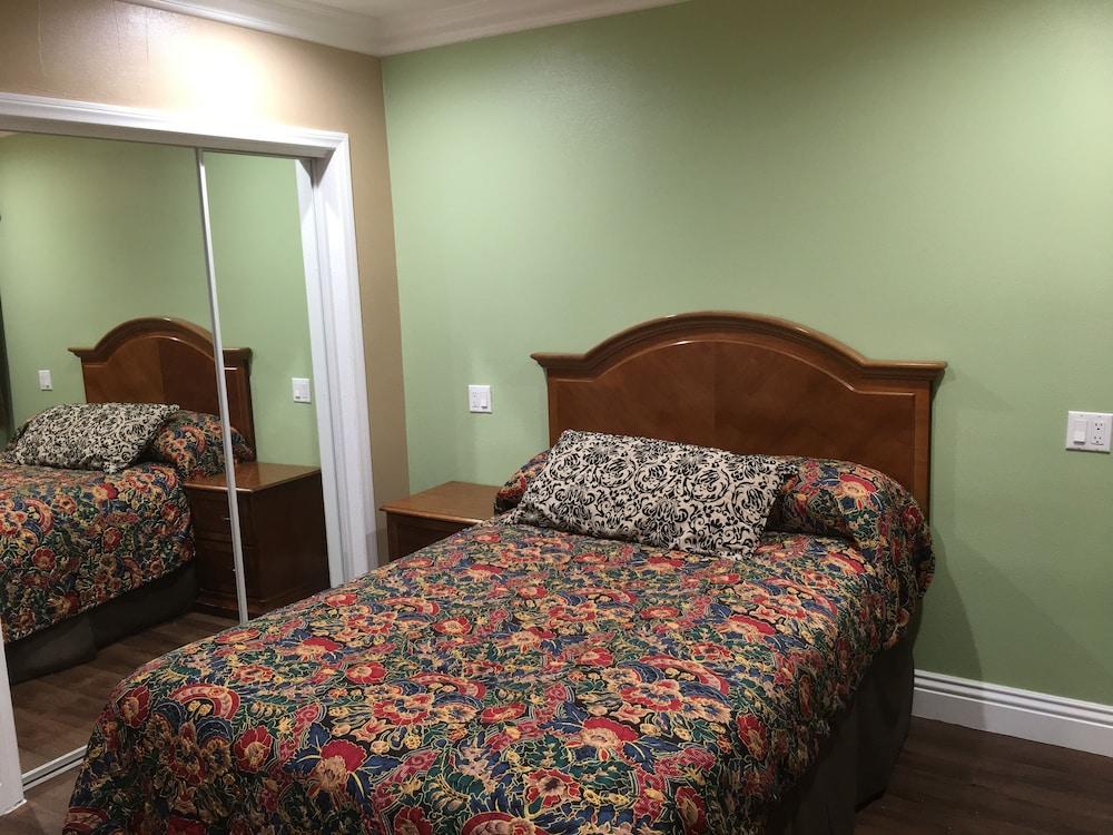 American Inn & Suites LAX photo 2