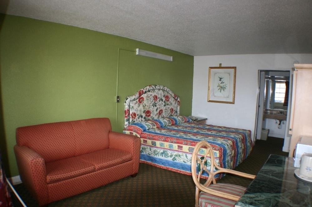 Budget Inn photo 18