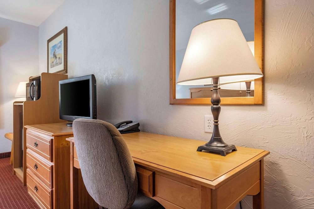 Best Western Devils Tower Inn photo 10