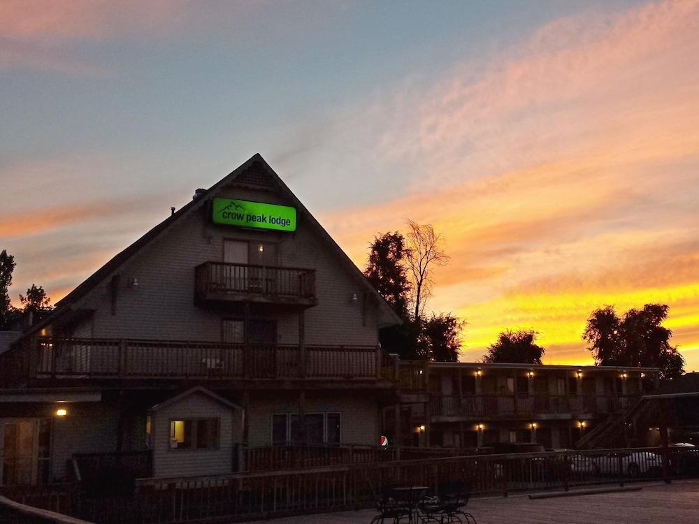 The Crow Peak Lodge photo 11