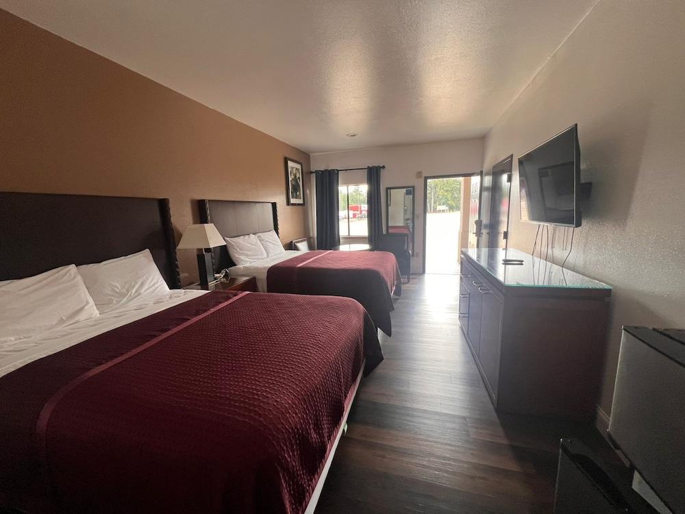 Budget Inn By OYO San Augustine photo 8