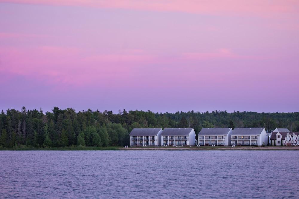 Clearwater Lakeshore Motel photo 35