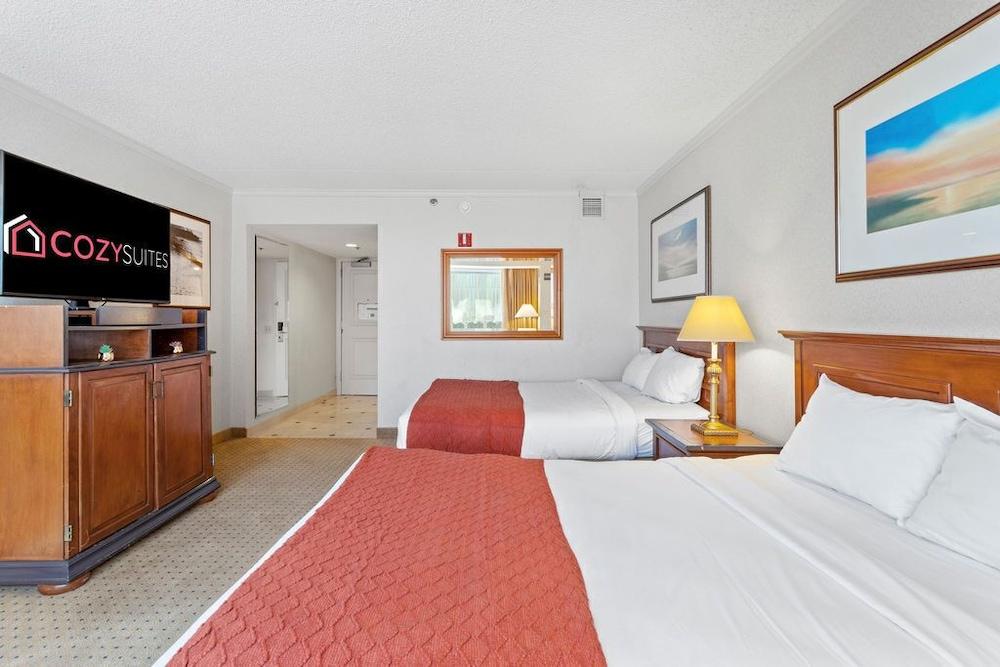 CozySuites at Showboat photo 60