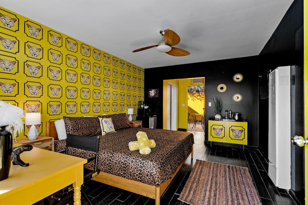 Cheetah Hotel photo 18