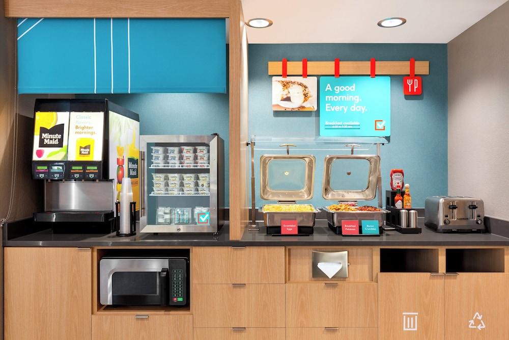 avid hotel Plano North by IHG photo 22