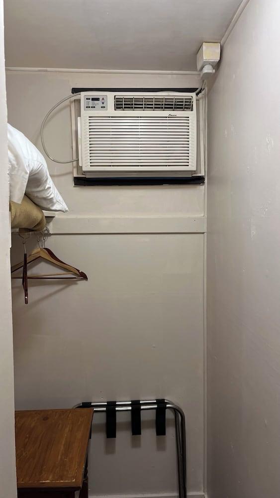 Jumping Frog Motel photo 84