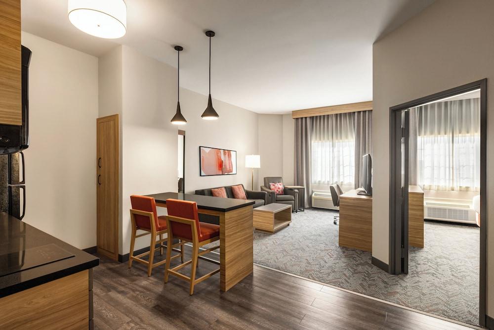 Candlewood Suites Mount Pleasant by IHG photo 23