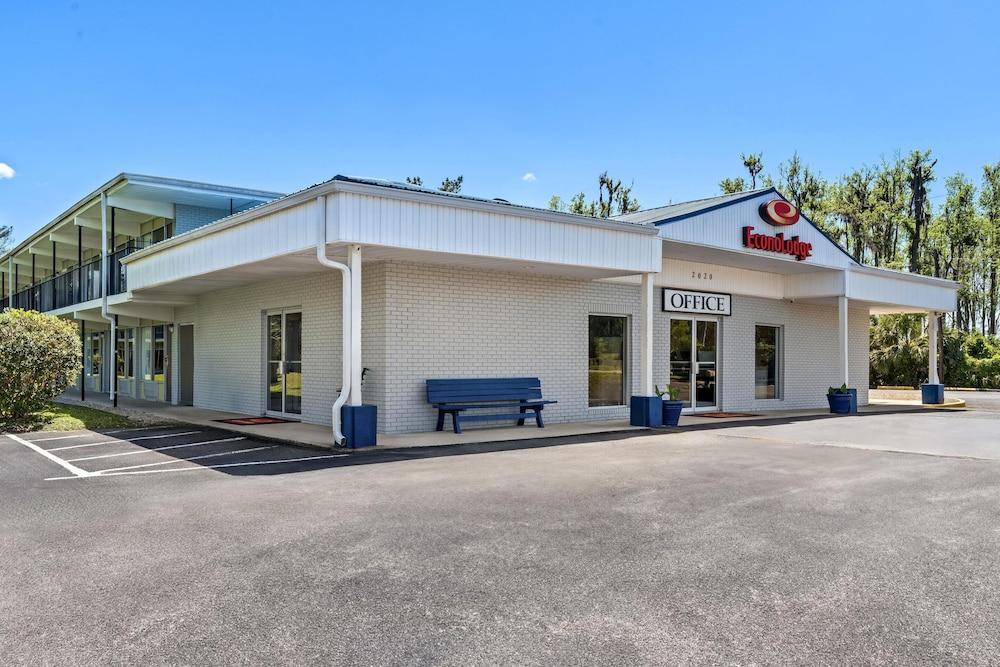 Econo Lodge Jennings photo 43