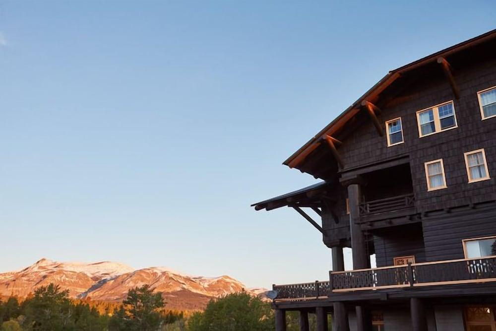 Glacier Park Lodge photo 22