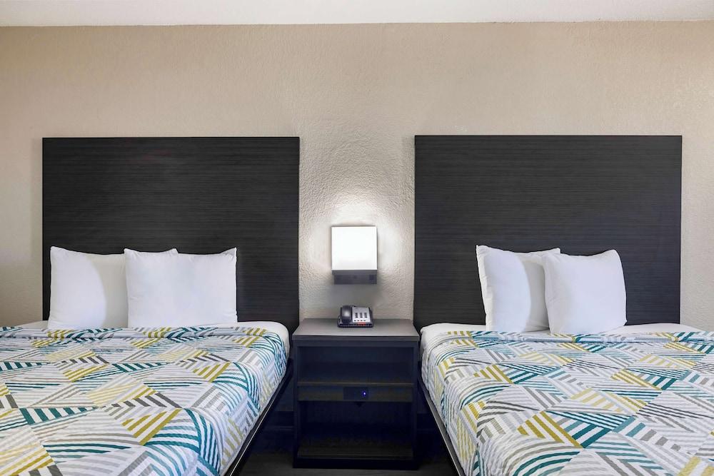 Motel 6 Lake Charles, LA photo 11