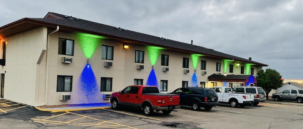 Budget Host Inn Buffalo photo 10