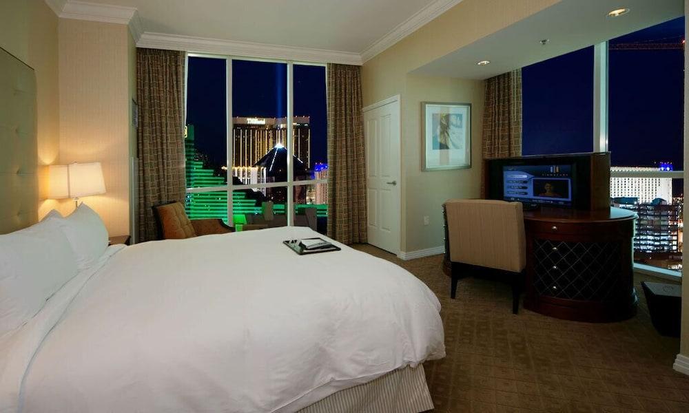 Jet Luxury Resorts @ The Signature Condo Hotel photo 59