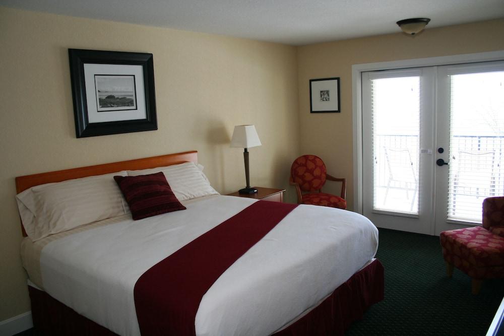 Whitney Mountain Lodge photo 13