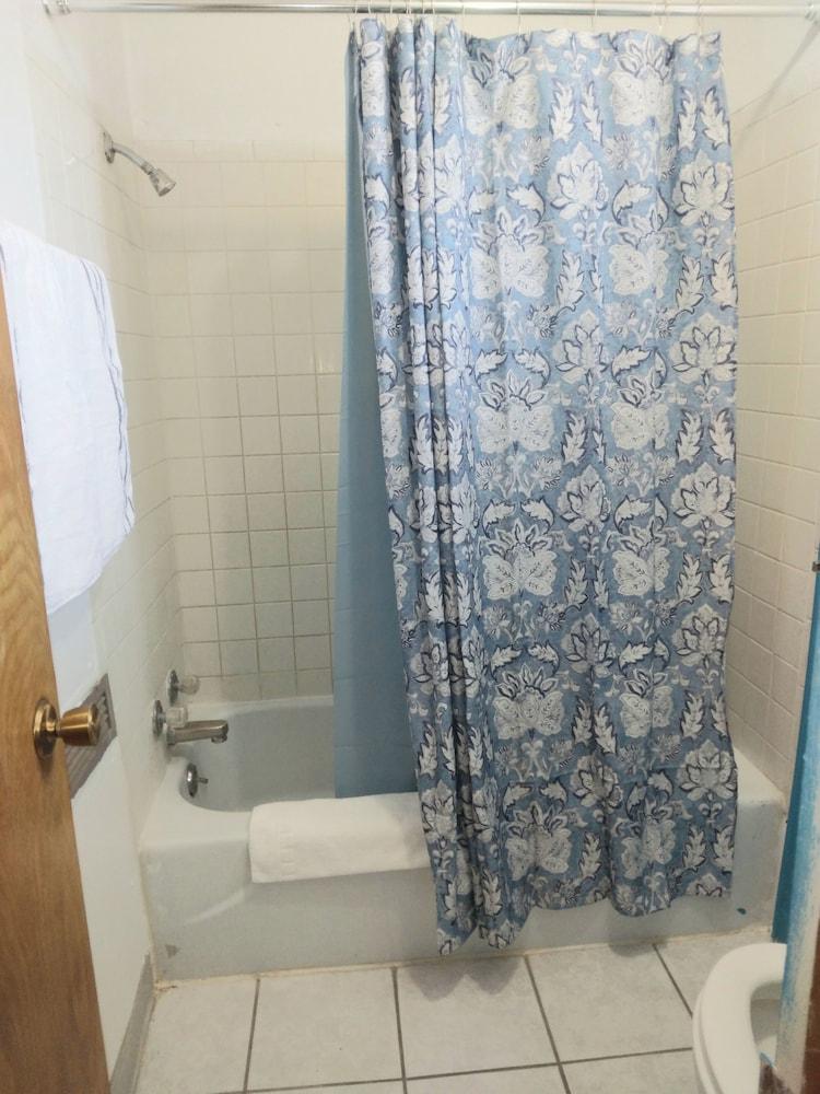 Capri Motel photo 2