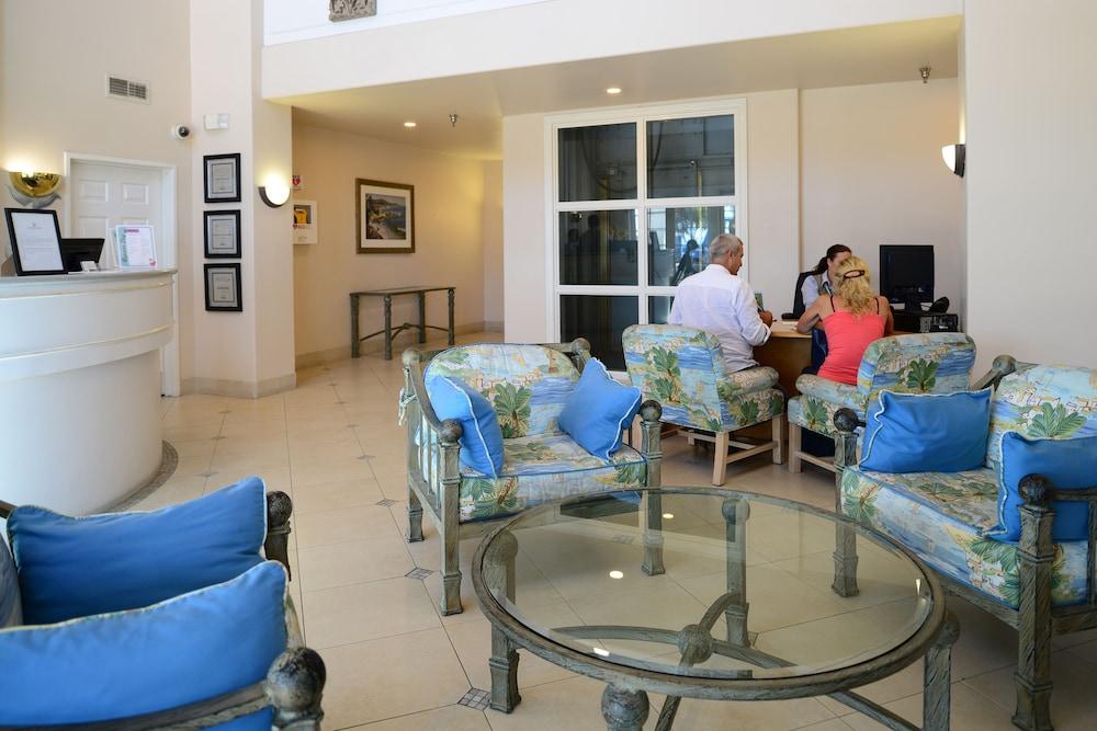 Hilton Vacation Club Riviera Beach & Shores photo 2