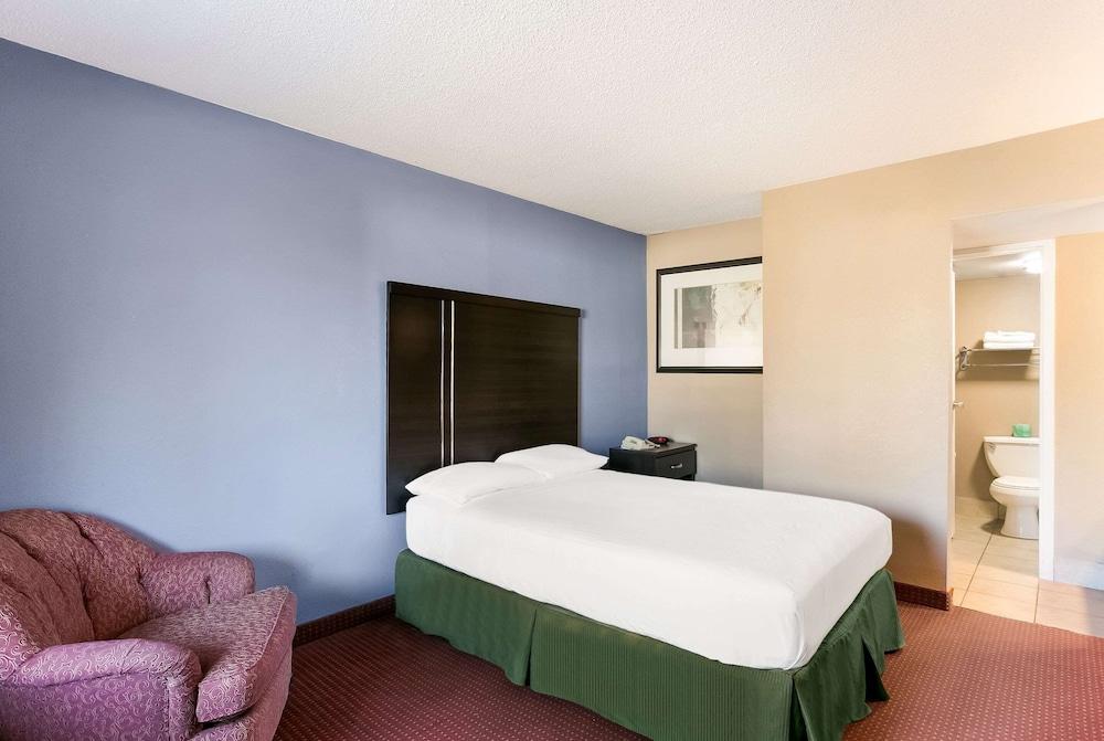 Dutchland Motel photo 7