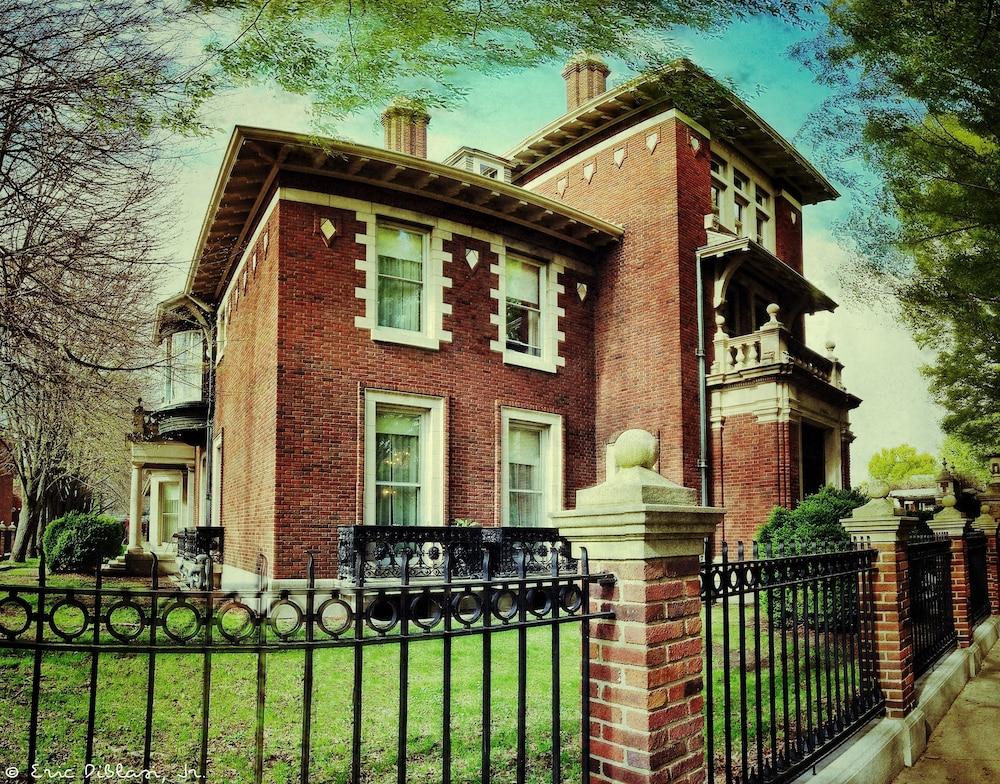 The Inn at Irwin Gardens — hotel in Columbus