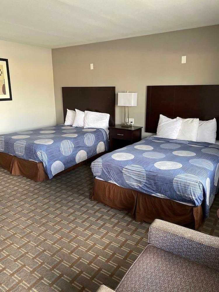 New Budget inn photo 6