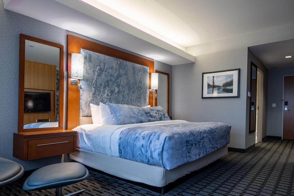 The Hotel at Kirkwood Center photo 12