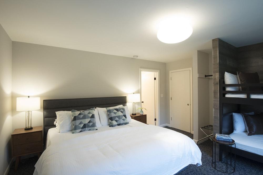 Rest - a Modern Motel photo 22