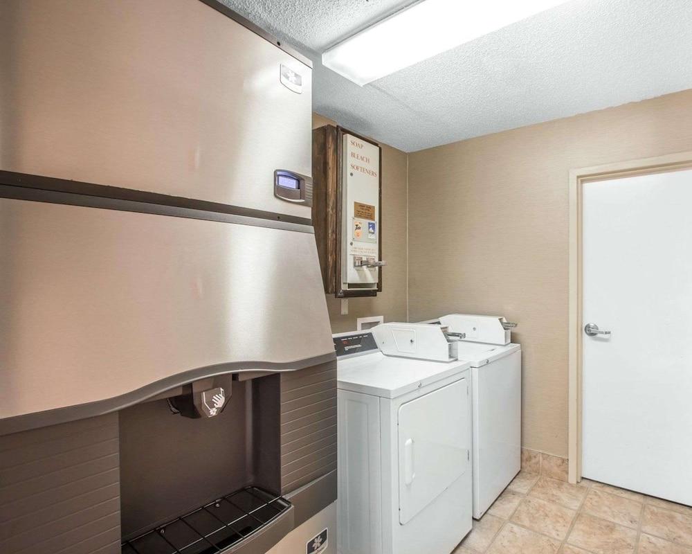 Comfort Inn Livingston photo 30