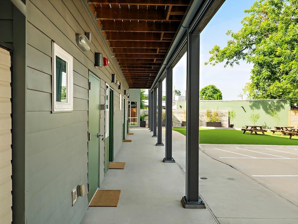 Webber East photo 5