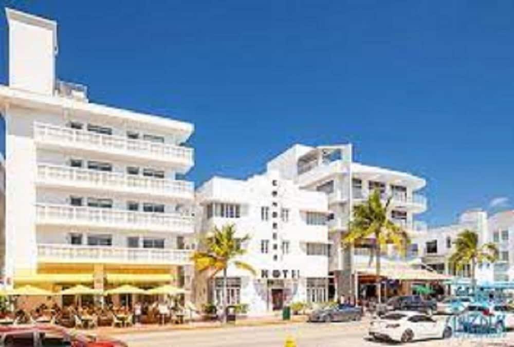 Ocean Drive Studios Beach Front photo 1