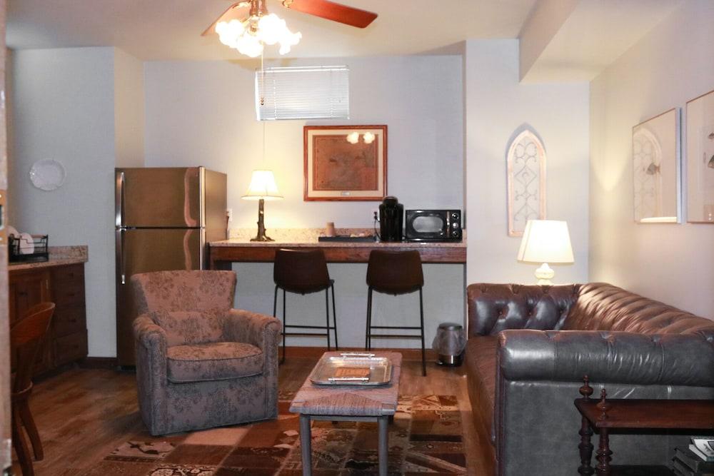 The Shaffner Inn photo 91