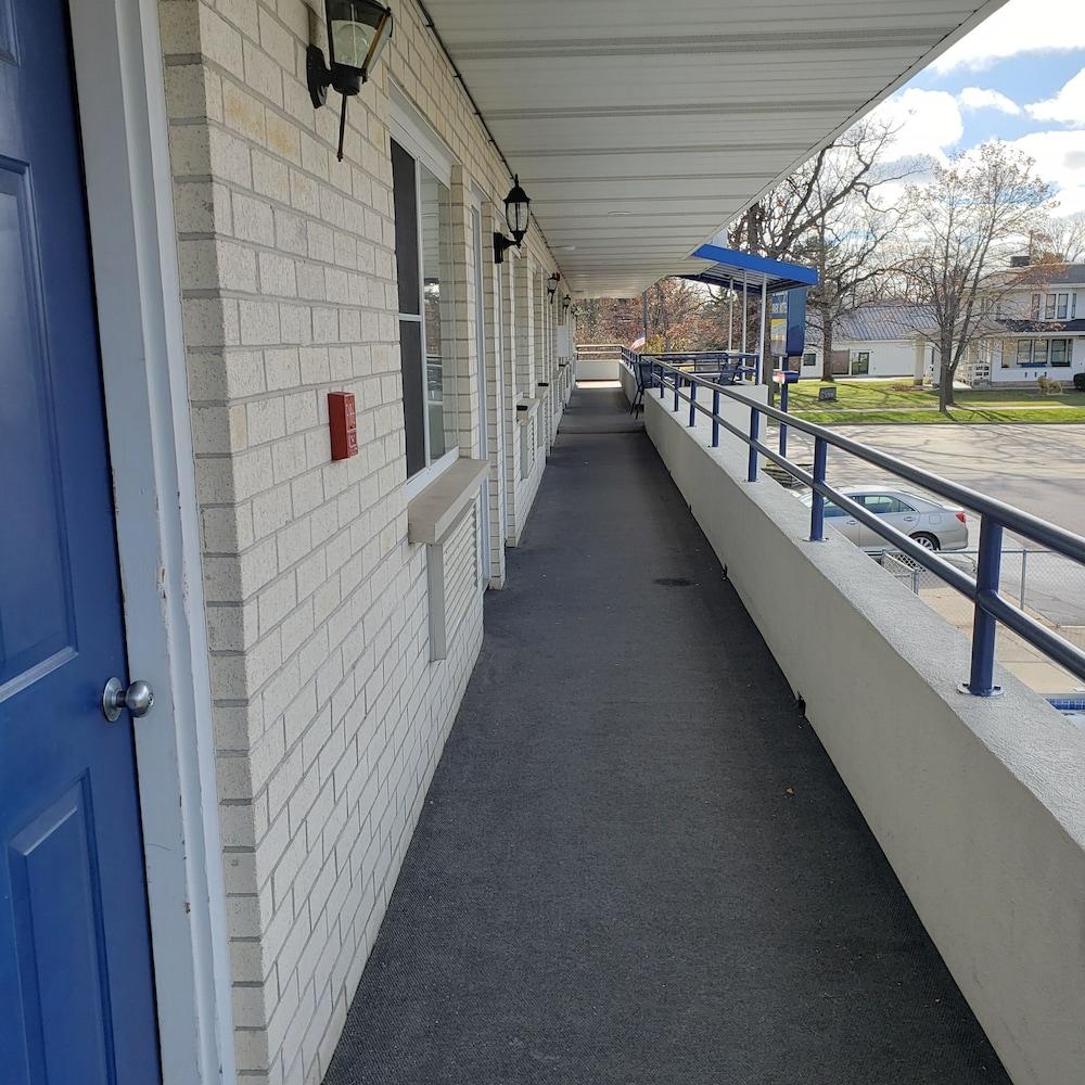 Dells Park Motel photo 24