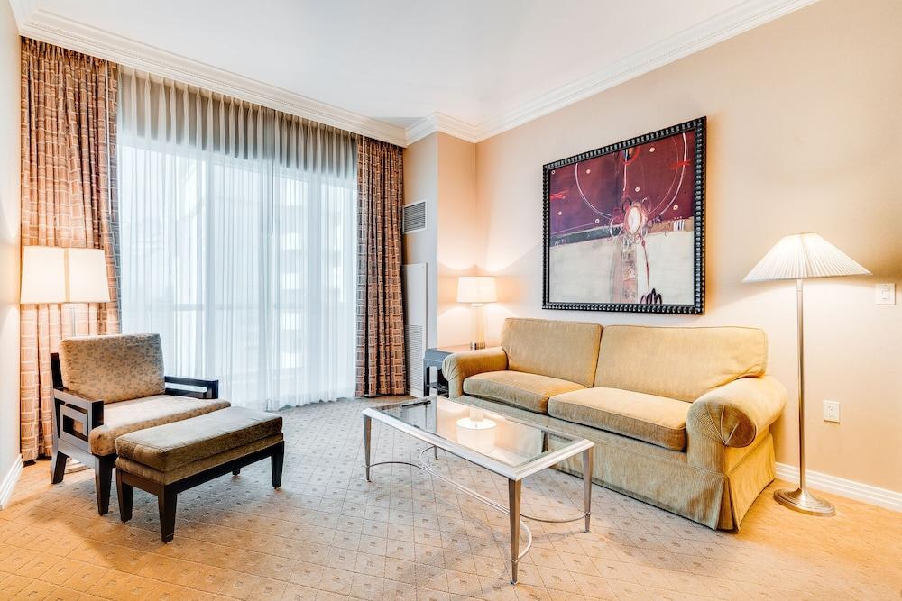 Jet Luxury Resorts @ The Signature Condo Hotel photo 16