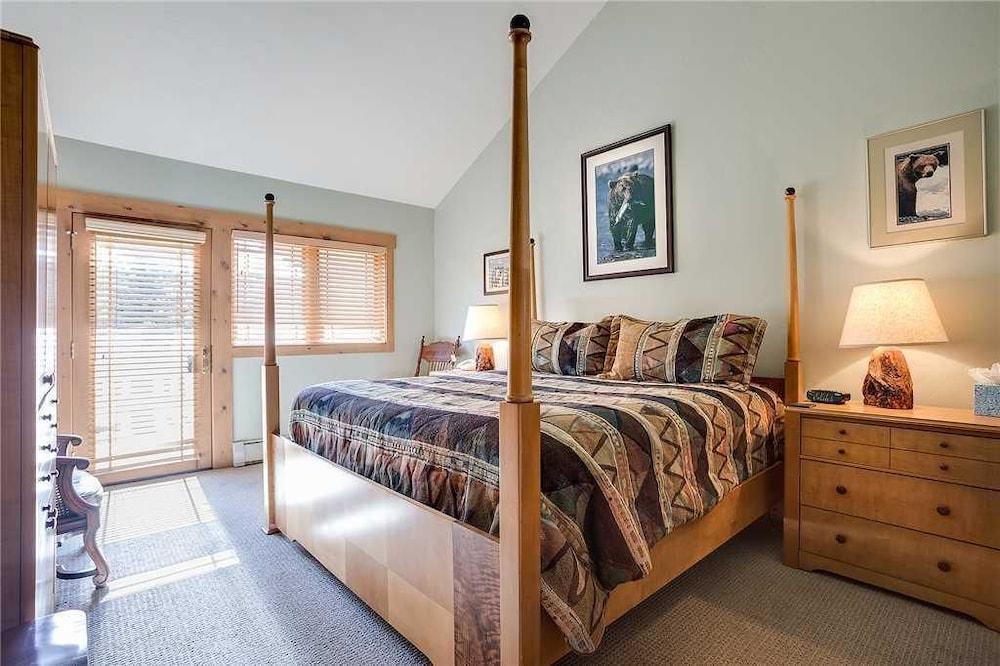 Saddle Creek Townhomes by Pioneer Ridge Management photo 66